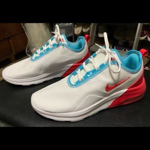 Nike Airmax Motion 2